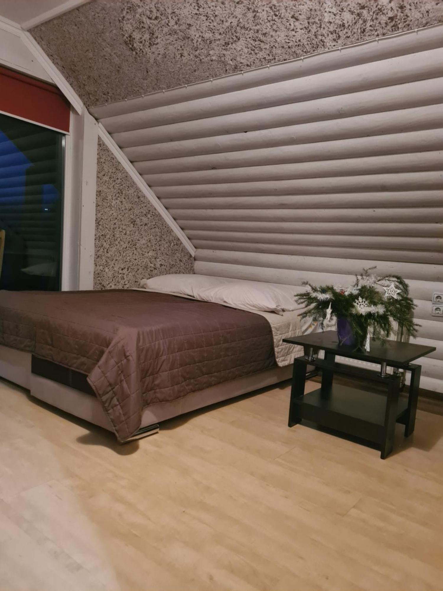Ліза Slavske Quarto foto